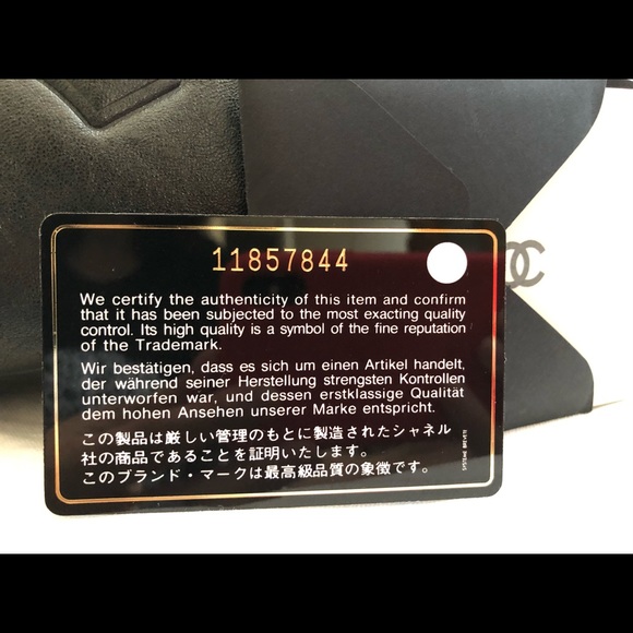 Black Leather Chanel Tote Bag - Picture 2 of 12